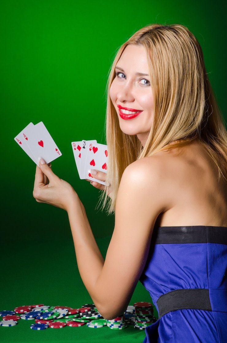 Leaderboard turnamen blackjack menampilkan peringkat secara real-time Leaderboard turnamen blackjack di platform royaltoto togel menampilkan peringkat pemain real-time